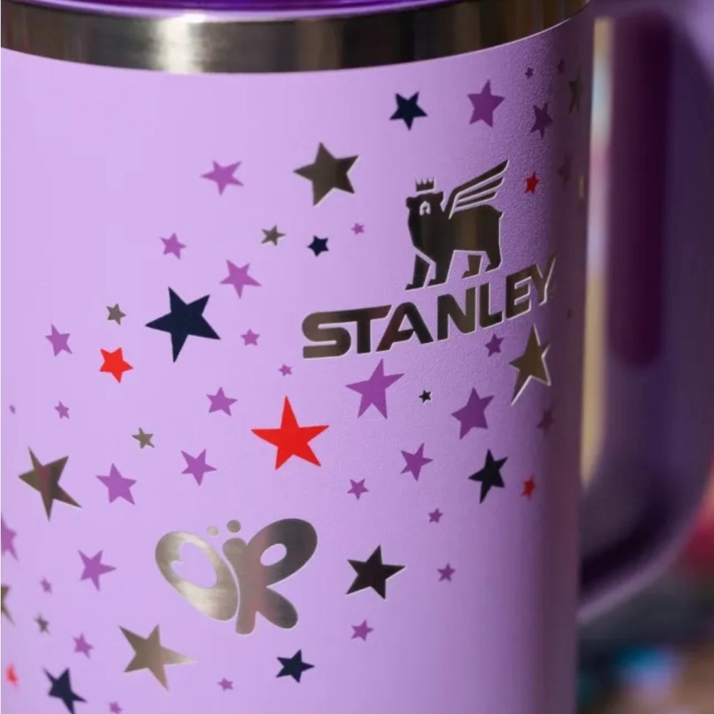 IN HAND, SHIPS IMMEDIATELY- 
OLIVIA RODRIGO STANLEY 40oz TUMBLER.